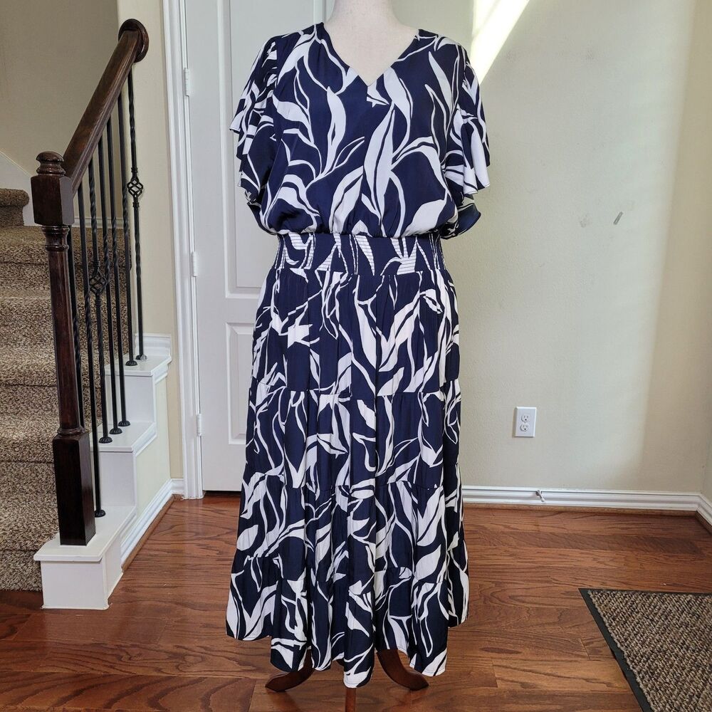 Chico's Floral Tiered Smocked Waist Maxi Dress Blue White Women 16 (Size 3) - Picture 4 of 17